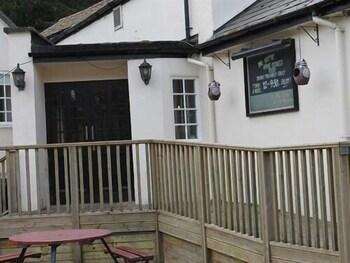 We Three Loggerheads Hotel Gwernymynydd Bagian luar foto