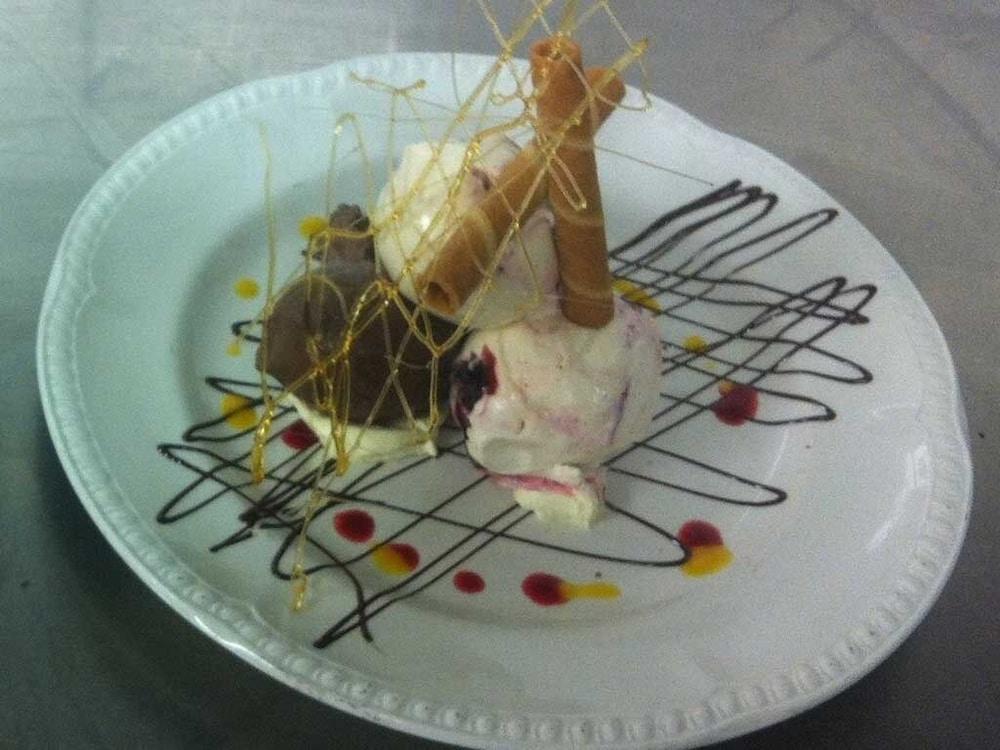 We Three Loggerheads Hotel Gwernymynydd Bagian luar foto